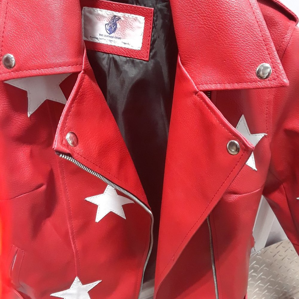 VINTAGE  CLASSIC Gorgeous red leather jacket..sz..small